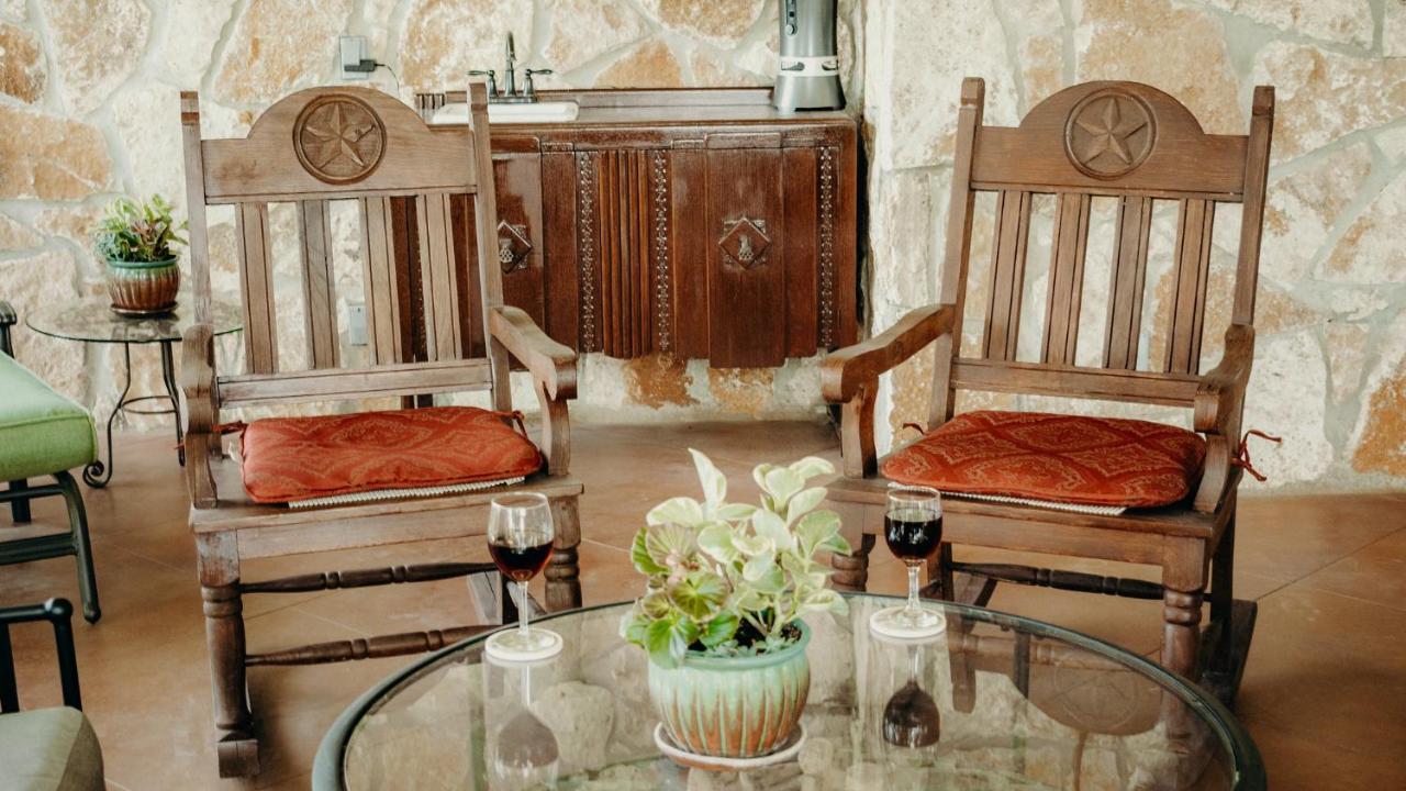 Casa Del Rio Bed And Breakfast Bastrop Exterior foto